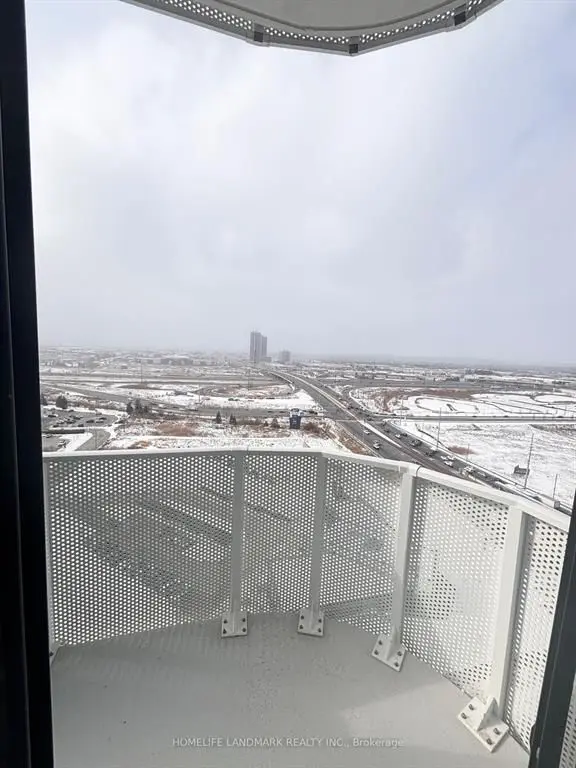 195 Commerce ST #2111, Vaughan, ON L4K 0P9