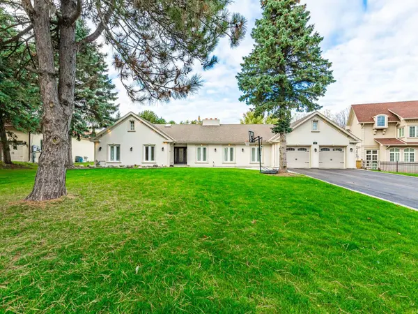 33 Carolwood CRES, Markham, ON L3S 4T2