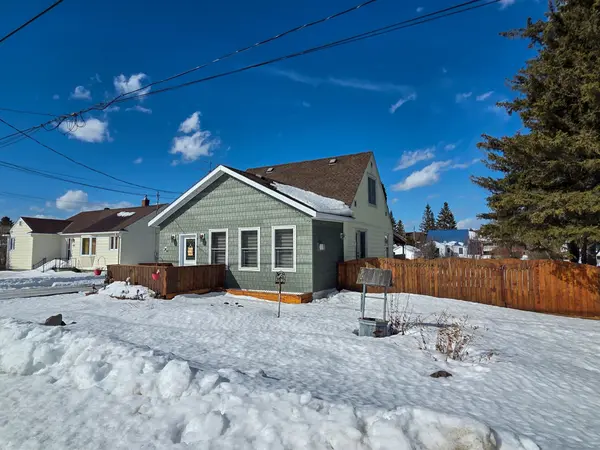 75 Seventh AVE, Englehart, ON P0J 1H0