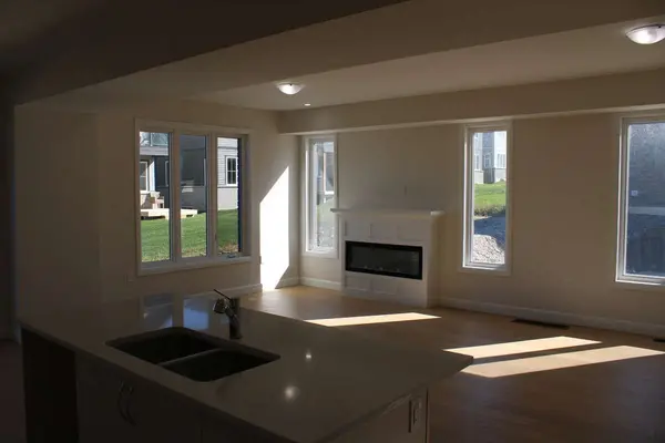 299 Mullighan GDNS, Peterborough, ON K9K 0H2