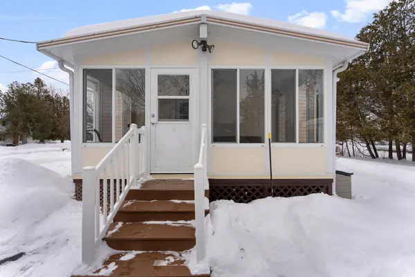 2345 Fitzroy ST, Carp - Dunrobin - Huntley - Fitzroy And Area, ON K0A 1X0