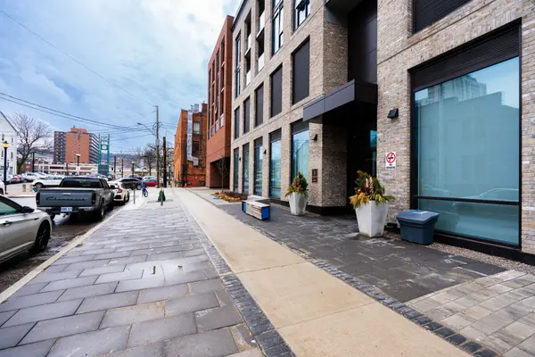 1 Jarvis ST #1314, Hamilton, ON L8R 3J2