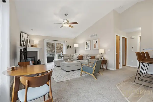 295 Hickory Ct, Tiffin, IA 52340