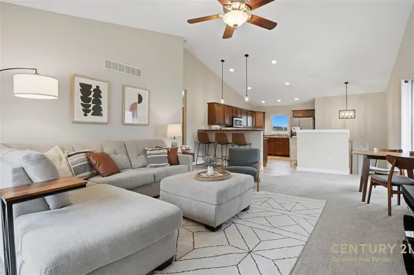 295 Hickory Ct, Tiffin, IA 52340