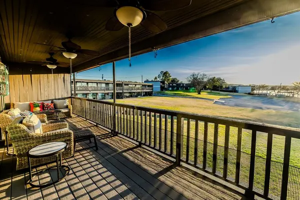 1655 Cedar Crest Loop #E7, Possum Kingdom Lake, TX 76449