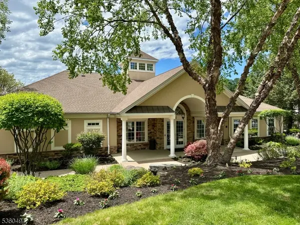 35 Magnolia Way #35, North Haledon Boro, NJ 07508