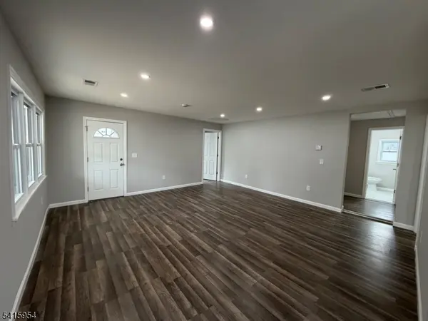 37 Quaid St, Sayreville Boro, NJ 08872