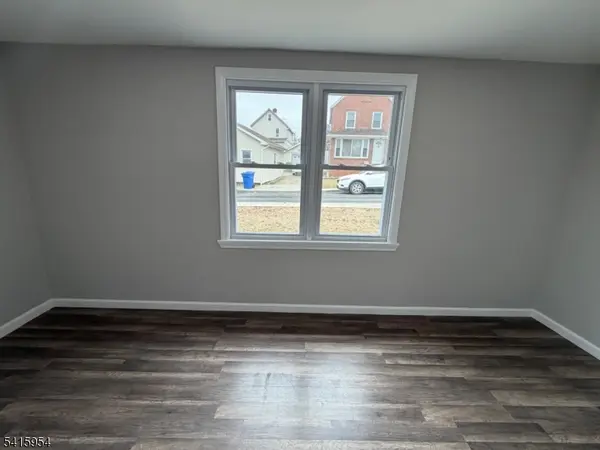 37 Quaid St, Sayreville Boro, NJ 08872