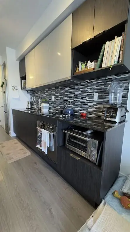 99 The Donway RD W #816, Toronto C13, ON M3C 0N8