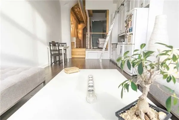 155 Dalhousie ST #906, Toronto C08, ON M5B 2P7