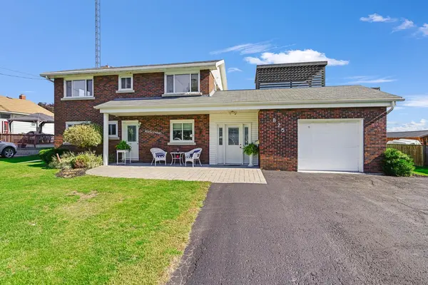 825 Joseph ST, Edwardsburgh/cardinal, ON K0E 1E0