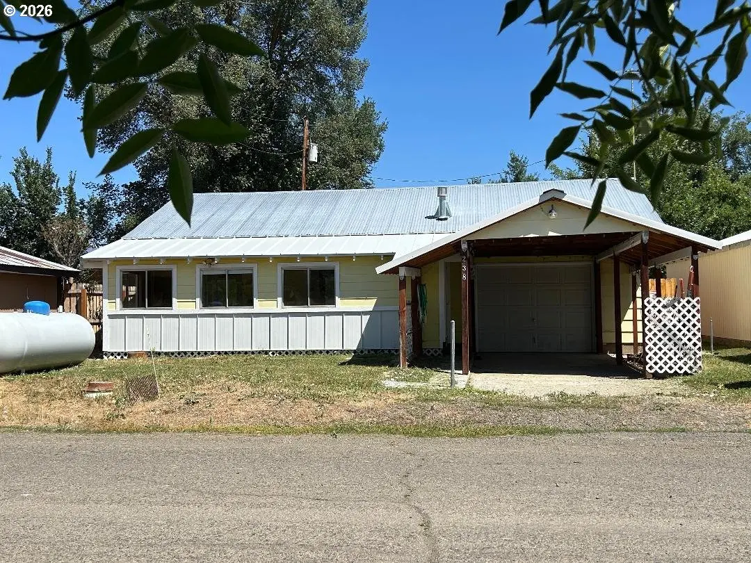 238 DAWSON ST, Halfway, OR 97834