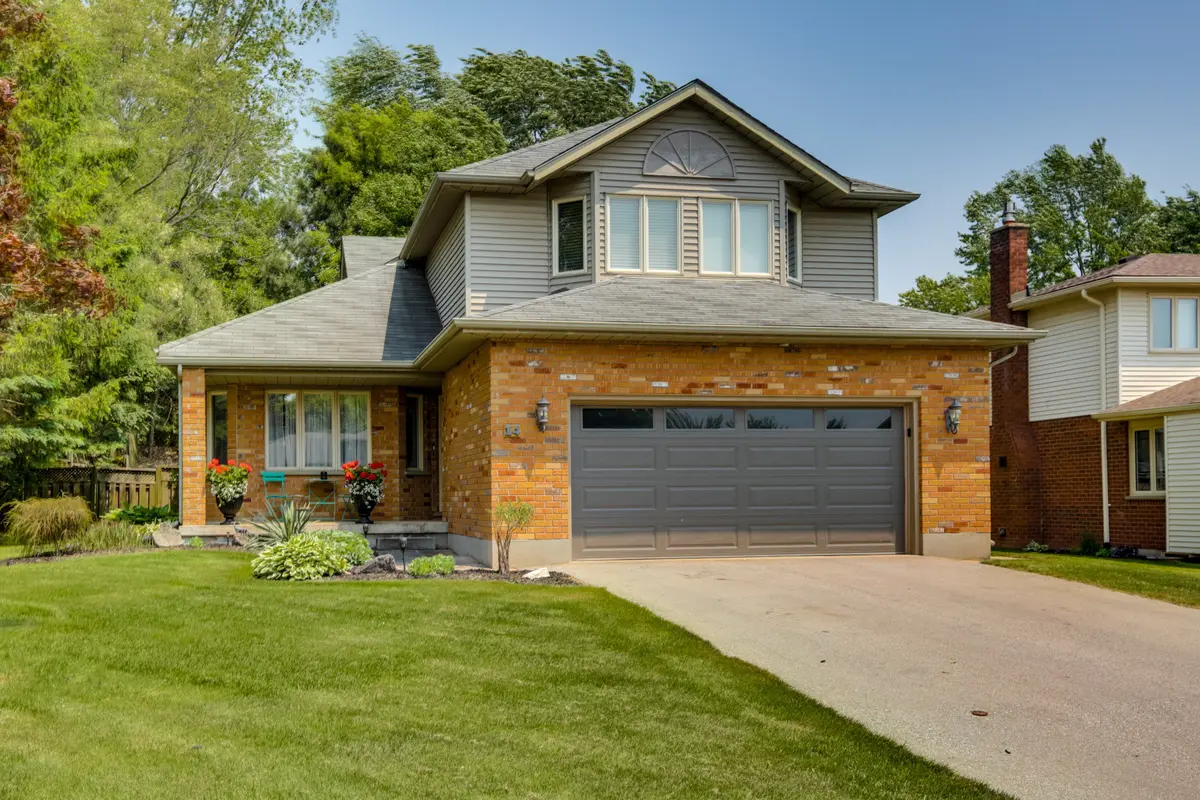 14 Eric DR, Thames Centre, ON N0L 1G1