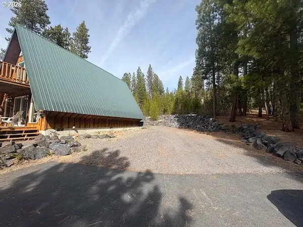 19021 ALPINE BREEZE WAY, Crescent Lake, OR 97733