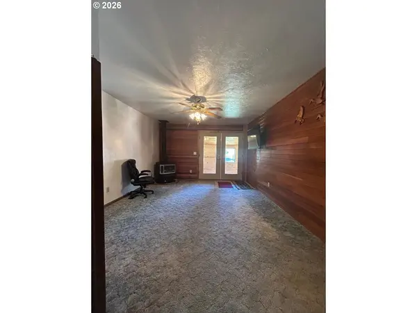 238 DAWSON ST, Halfway, OR 97834