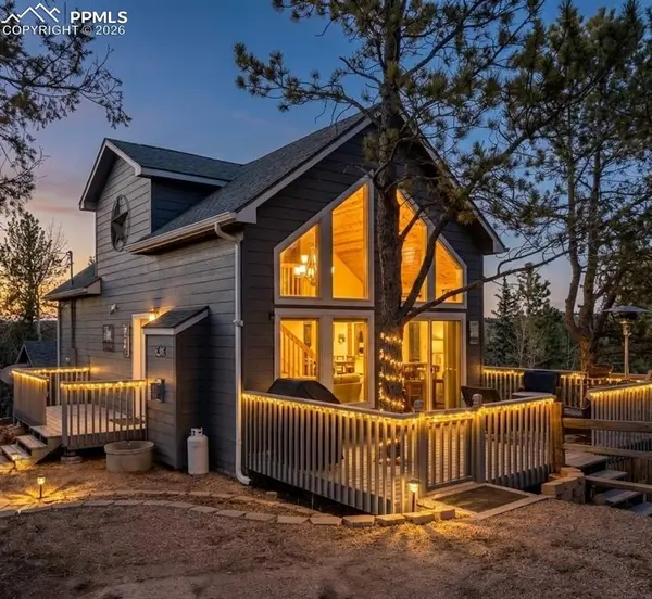 42 Potlatch TRL, Woodland Park, CO 80863