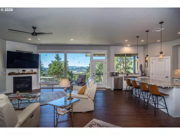 Roseburg, OR 97470,1232 SOUTHRIDGE WAY