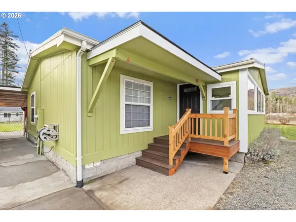 128 LOUISA ST, Gates, OR 97346