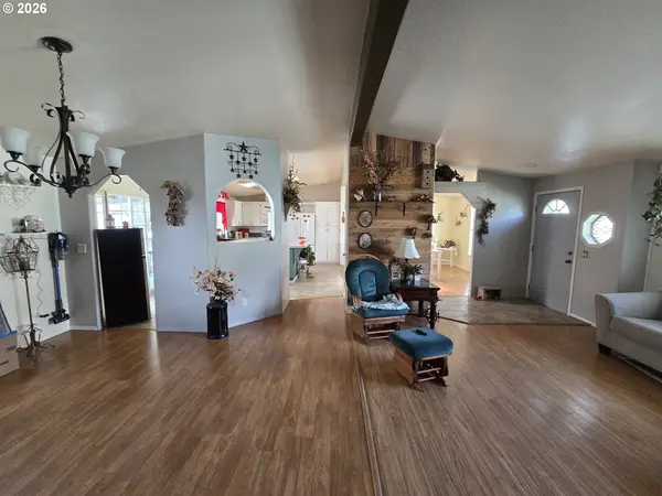 1688 NE 3RD PL, Hermiston, OR 97838