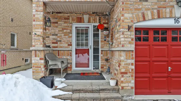 16 Edison WAY, Whitby, ON L1R 0M3