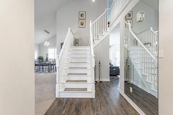 14 Eric DR, Thames Centre, ON N0L 1G1