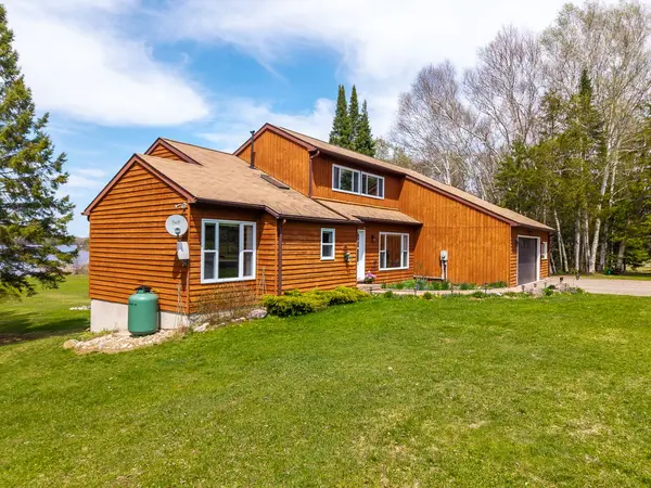 258 Lakeside TRL, Magnetawan, ON P0A 1P0