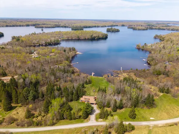 258 Lakeside TRL, Magnetawan, ON P0A 1P0