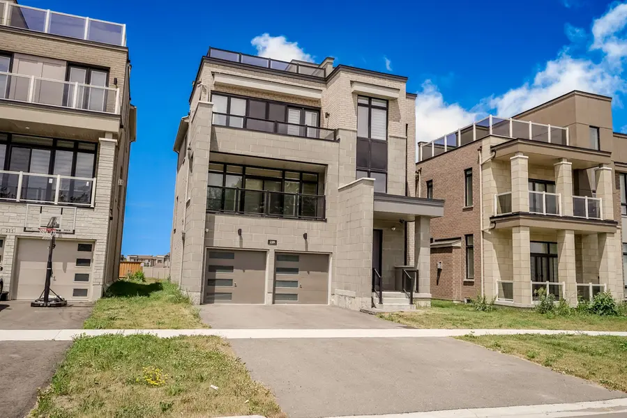 239 Port Darlington RD, Clarington, ON L1C 4A9