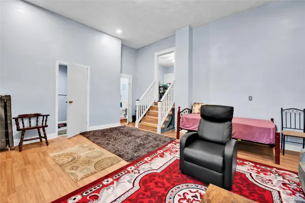 3368 Evaline ST, Hamtramck, MI 48212