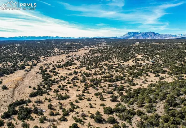 952 Twin Lakes RD, Walsenburg, CO 81089