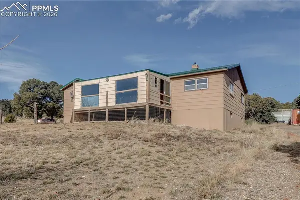 952 Twin Lakes RD, Walsenburg, CO 81089