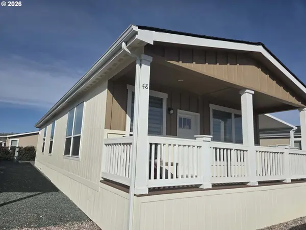 3555 S Pacific HWY #48, Medford, OR 97501