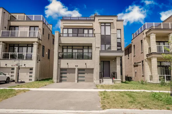 239 Port Darlington RD, Clarington, ON L1C 4A9