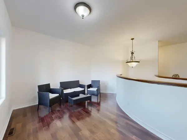 3668 Harmony RD N, Oshawa, ON L1H 8L7