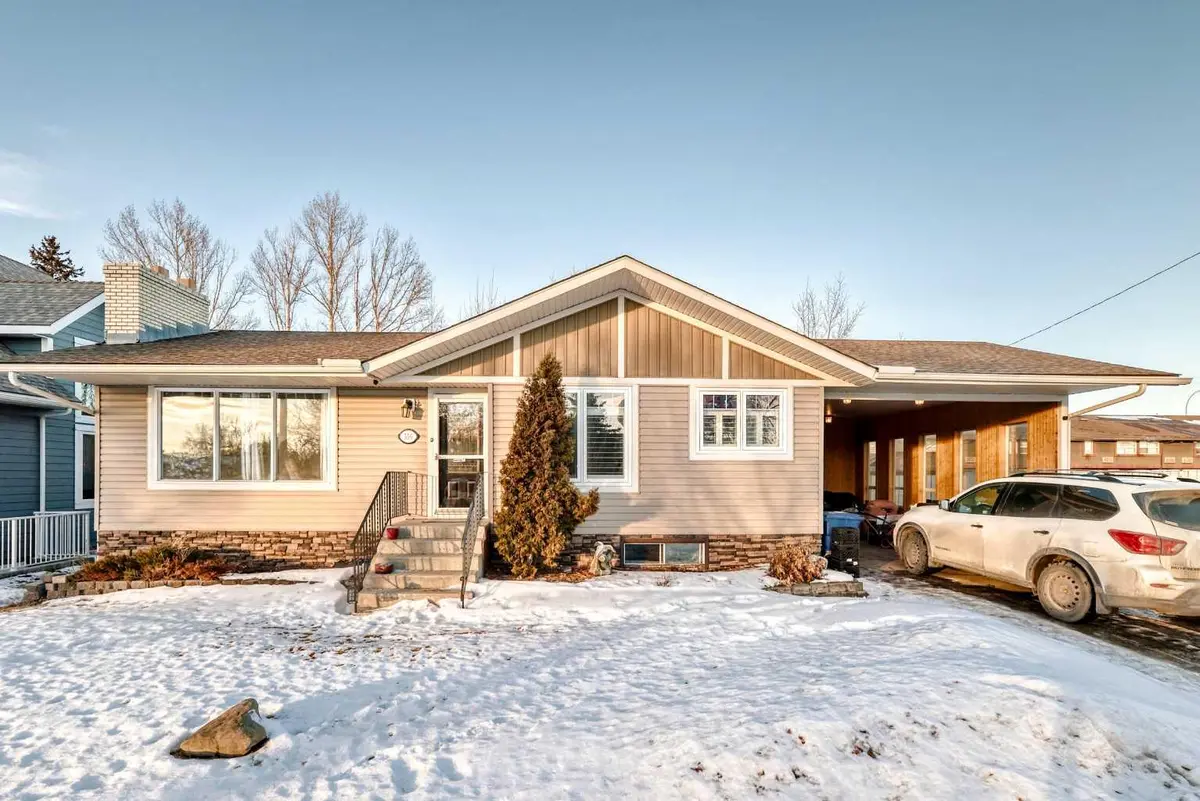 516 2 AVE NE, Airdrie, AB T4B1R4