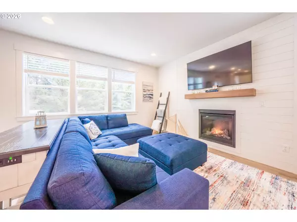 Lincoln City, OR 97367,4153 SE INLET AVE