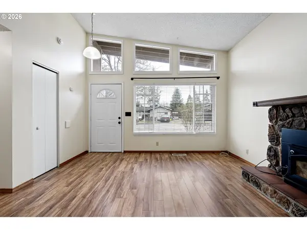 1760 BRYANT AVE, Cottage Grove, OR 97424