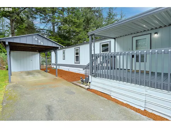 Coos Bay, OR 97420,1435 VENTANA CT