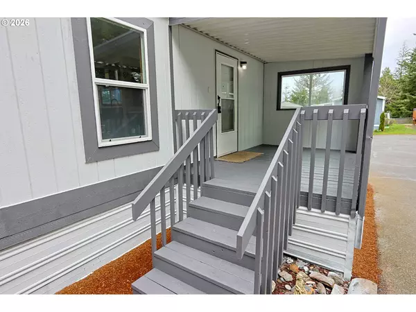 Coos Bay, OR 97420,1435 VENTANA CT