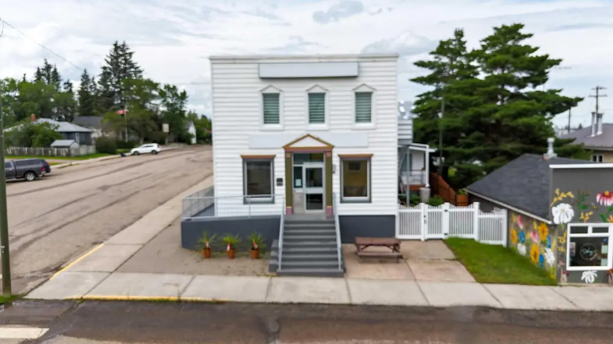 2124 20 ST, Delburne, AB T0M 0V0