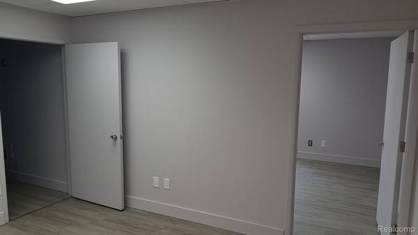 24225 9 MILE Suite 105, Southfield, MI 48033