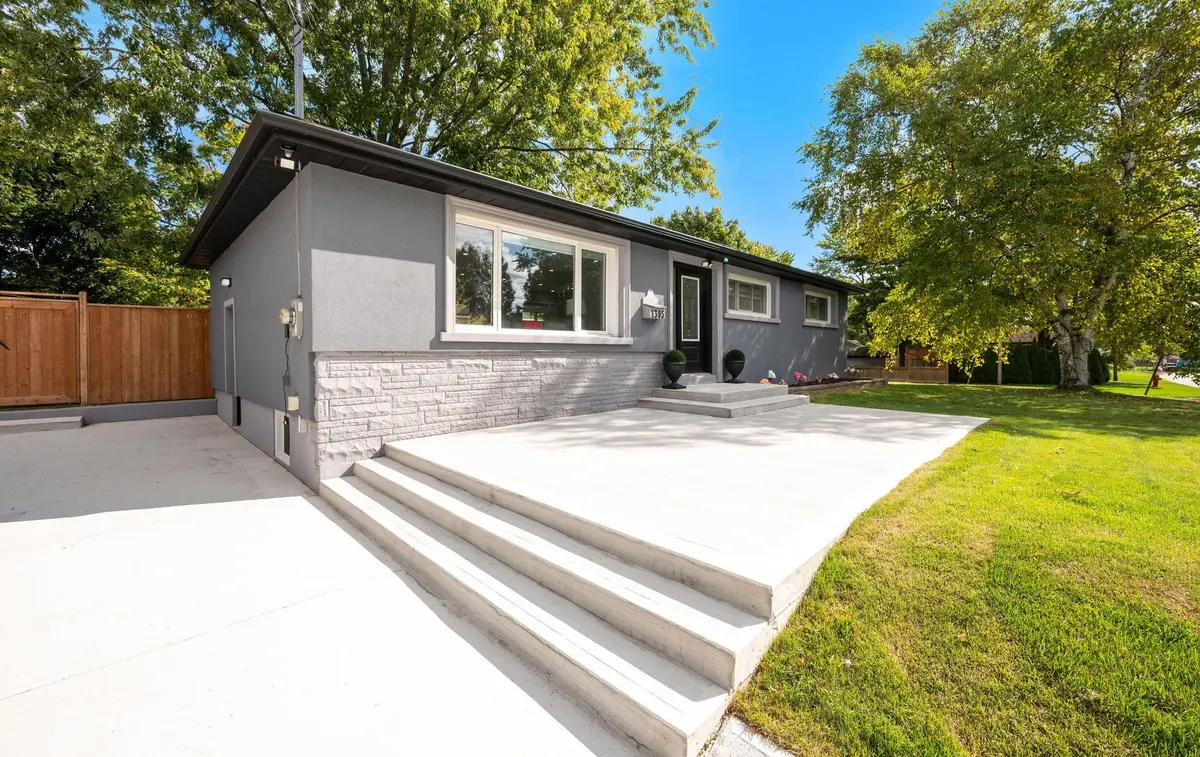 1395 Niels AVE, Burlington, ON L7P 2E6