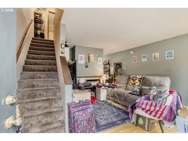 2120 NE 7TH AVE, Portland, OR 97212