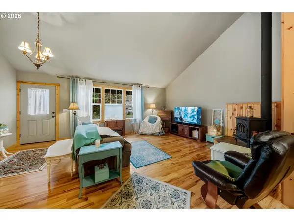 1251 TIMBERLAKE DR, Rockaway Beach, OR 97136