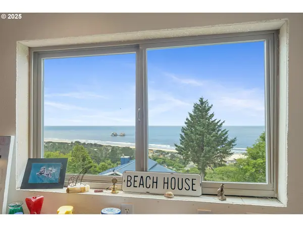 535 KESTERSON CT, Rockaway Beach, OR 97136