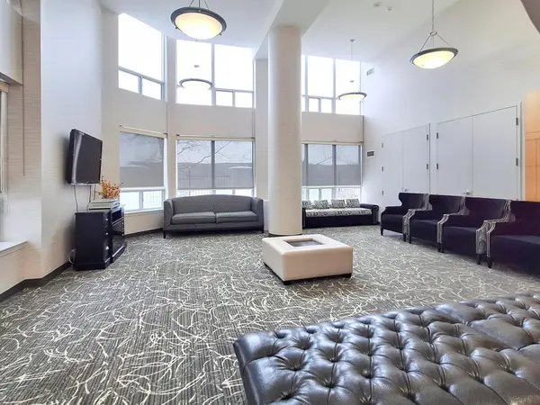 9017 Leslie ST #PH10, Richmond Hill, ON L4B 4R8