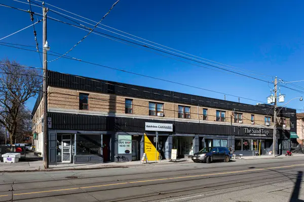 1312 King ST W, Toronto W01, ON M6K 1G8