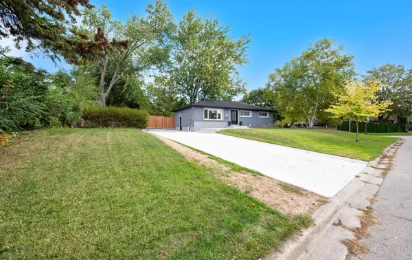 1395 Niels AVE, Burlington, ON L7P 2E6