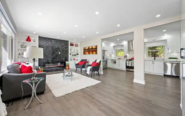 1395 Niels AVE, Burlington, ON L7P 2E6