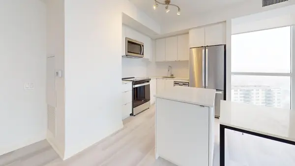 1461 Lawrence AVE W #2004, Toronto W04, ON M6L 0A6